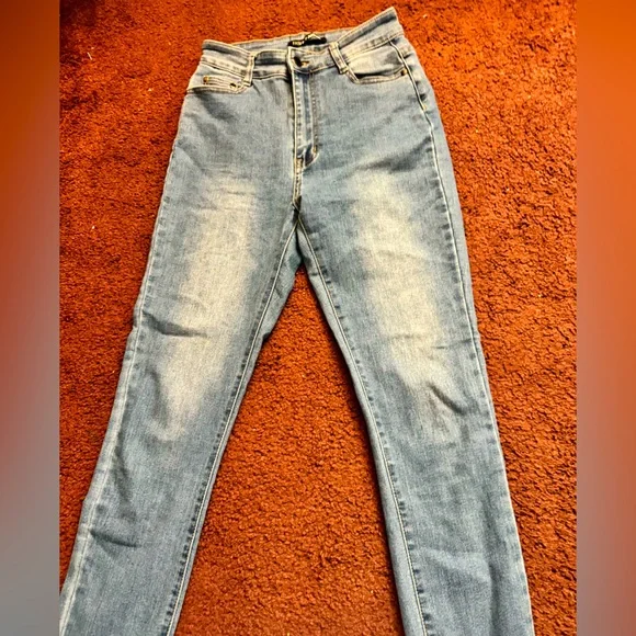 NWOT🩵 Fashion Nova Women’s Super High Waisted Skinny Jeans Size 7 - Picture 8 of 9